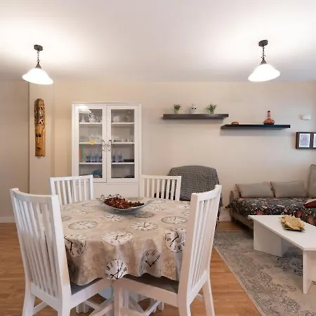 Appartement With 3 Bedrooms In El With Wonderful Mountain View Furnished Terrace And Wifi 500 M From The Beach