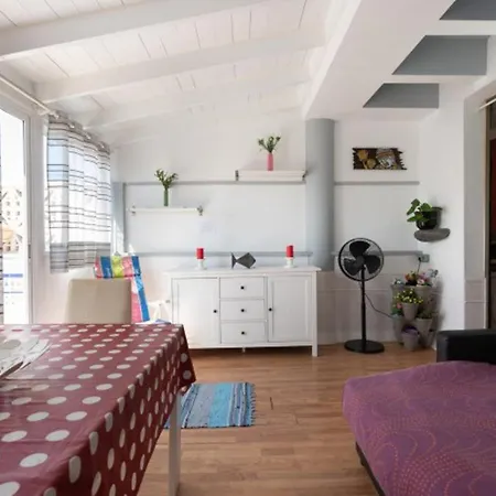 With 3 Bedrooms In El With Wonderful Mountain View Furnished Terrace And Wifi 500 M From The Beach