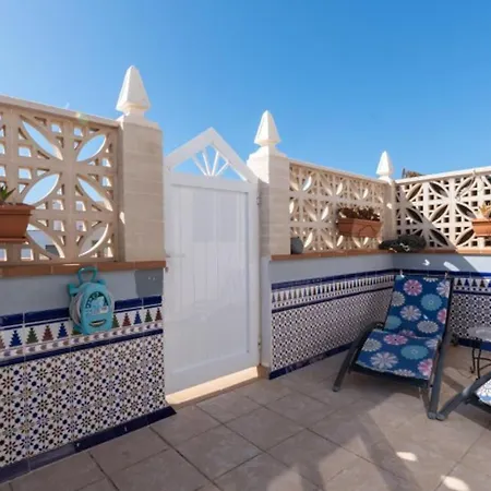 With 3 Bedrooms In El With Wonderful Mountain View Furnished Terrace And Wifi 500 M From The Beach *